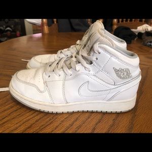 Nike Jordan Air 1 Mid all-white